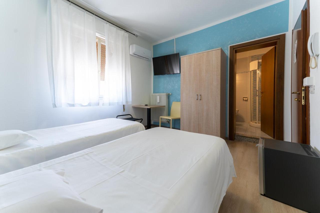 Hotel Benaco Mavras Peschiera del Garda Exterior foto