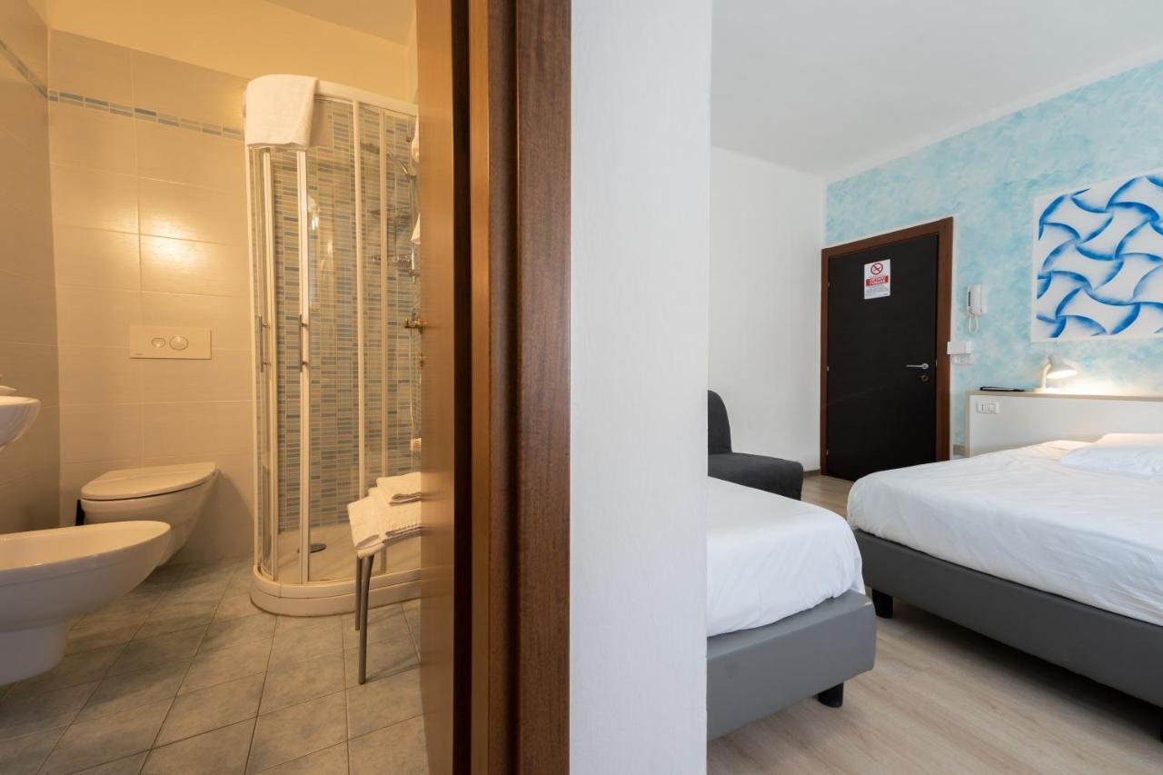Hotel Benaco Mavras Peschiera del Garda Exterior foto