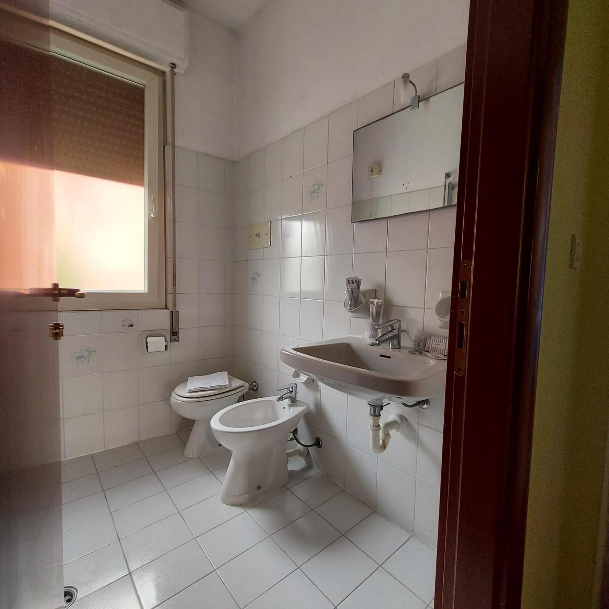 Hotel Benaco Mavras Peschiera del Garda Exterior foto